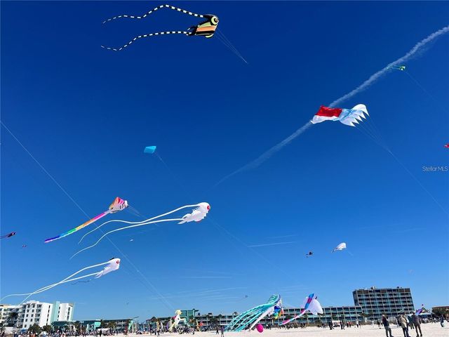 11315 3RD STREET E C, Treasure Island, FL 33706