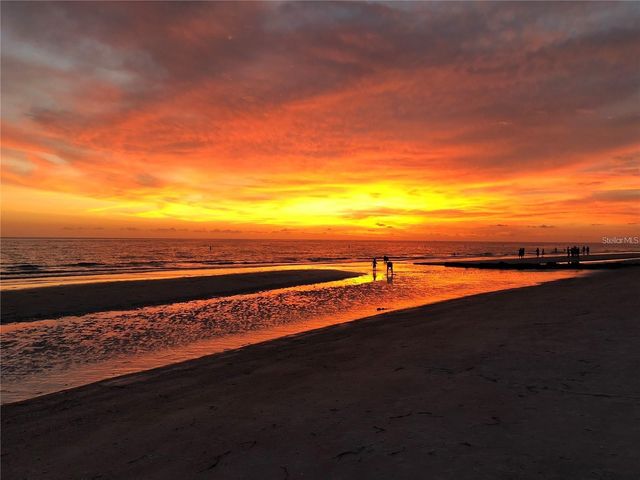 11315 3RD STREET E C, Treasure Island, FL 33706