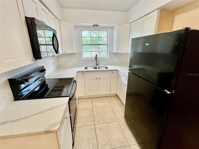 11315 3RD STREET E C, Treasure Island, FL 33706