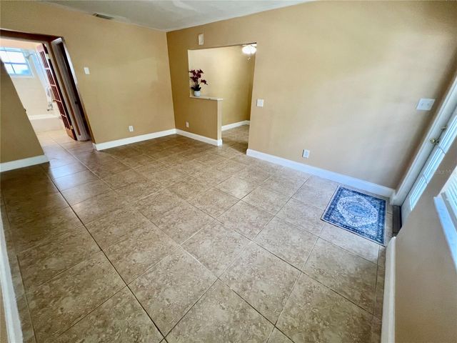 11315 3RD STREET E C, Treasure Island, FL 33706