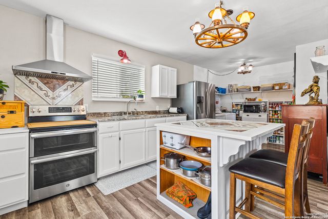 2151 Old Lehmann Rd, Seguin, TX 79155