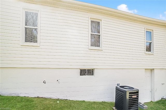 201 Cecil Drive, Winston-salem, NC 27105