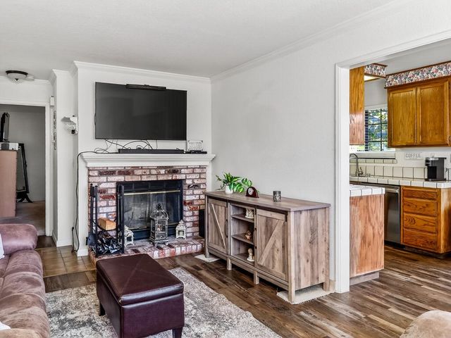 1056 Padre Drive 8, Salinas, CA 93901