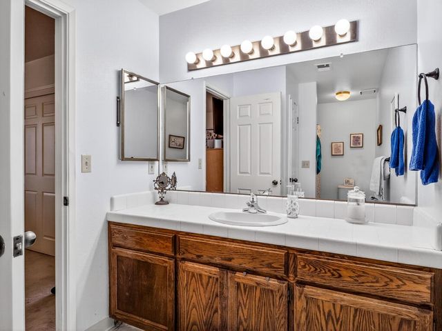 1056 Padre Drive 8, Salinas, CA 93901