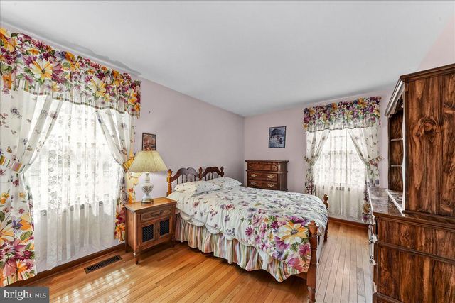 1577 SPRING MEADOW LN, Garnet Valley, PA 19060