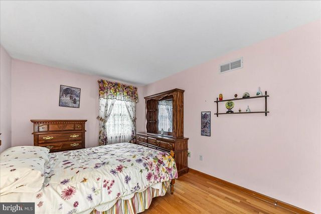 1577 SPRING MEADOW LN, Garnet Valley, PA 19060