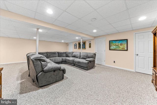 1577 SPRING MEADOW LN, Garnet Valley, PA 19060