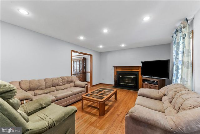 1577 SPRING MEADOW LN, Garnet Valley, PA 19060