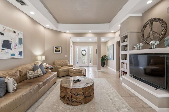 618 WHITFIELD AVENUE, Sarasota, FL 34243