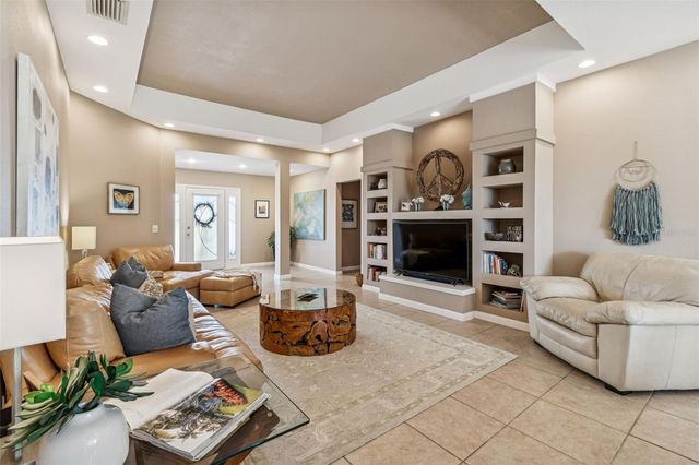 618 WHITFIELD AVENUE, Sarasota, FL 34243