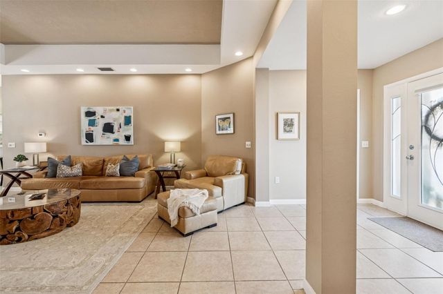 618 WHITFIELD AVENUE, Sarasota, FL 34243