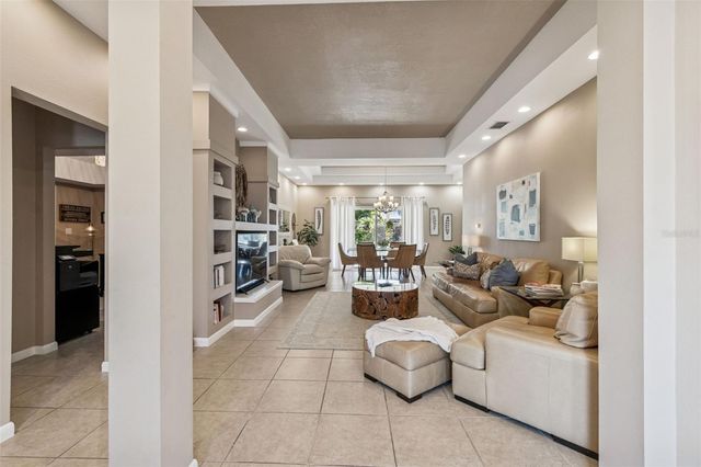 618 WHITFIELD AVENUE, Sarasota, FL 34243