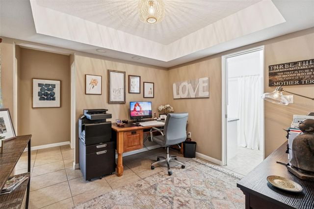 618 WHITFIELD AVENUE, Sarasota, FL 34243