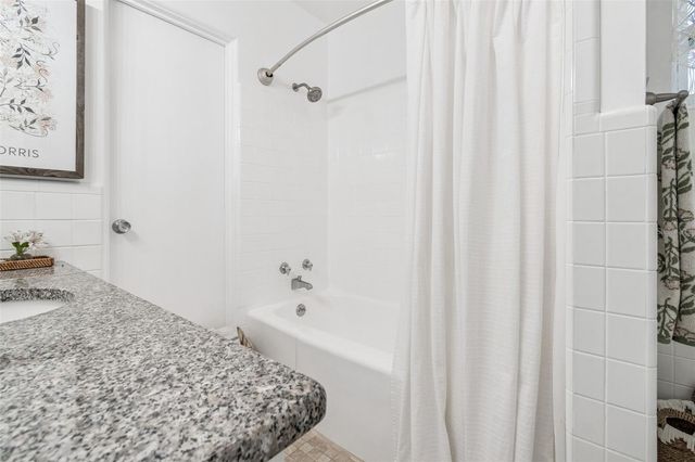 618 WHITFIELD AVENUE, Sarasota, FL 34243