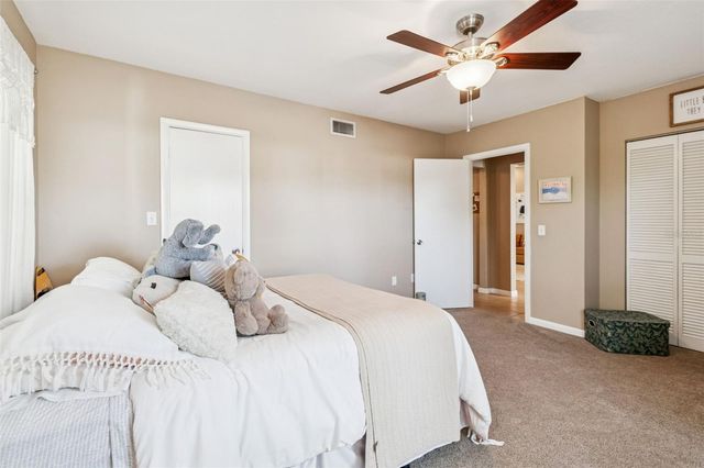 618 WHITFIELD AVENUE, Sarasota, FL 34243
