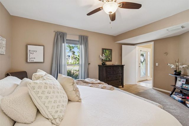 618 WHITFIELD AVENUE, Sarasota, FL 34243