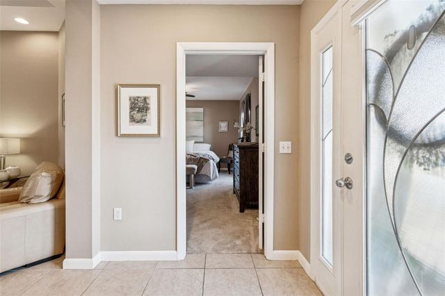 618 WHITFIELD AVENUE, Sarasota, FL 34243