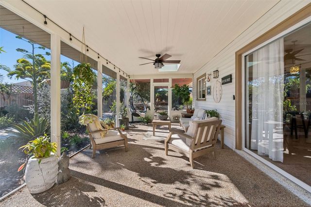 618 WHITFIELD AVENUE, Sarasota, FL 34243