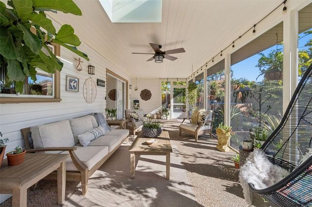 618 WHITFIELD AVENUE, Sarasota, FL 34243