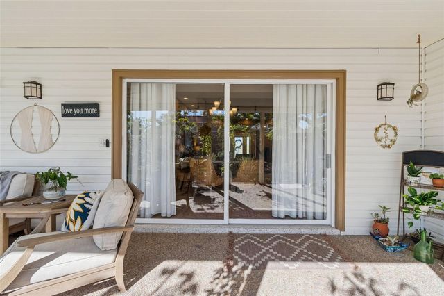 618 WHITFIELD AVENUE, Sarasota, FL 34243