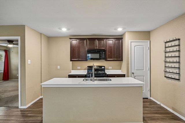 1605 Fields View Drive, Anna, TX 75409