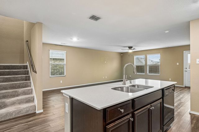 1605 Fields View Drive, Anna, TX 75409