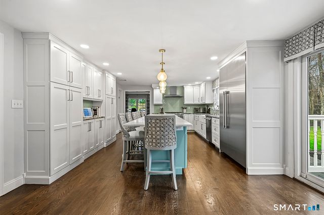 320 Warner Hill Road, Fairfield, CT 06890