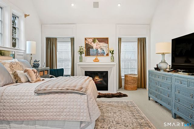 320 Warner Hill Road, Fairfield, CT 06890