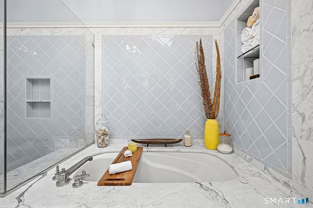 320 Warner Hill Road, Fairfield, CT 06890