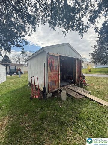 3616 Lil Wolf Circle, South Whitehall Twp, PA 18069