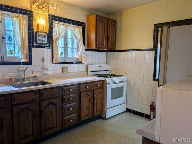 15 Hereford Avenue, St Louis, MO 63135