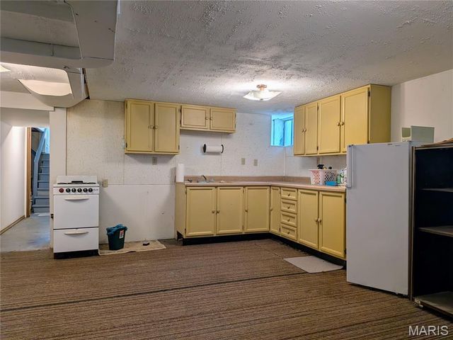 15 Hereford Avenue, St Louis, MO 63135