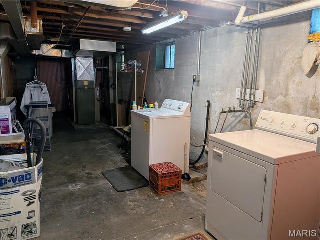 15 Hereford Avenue, St Louis, MO 63135