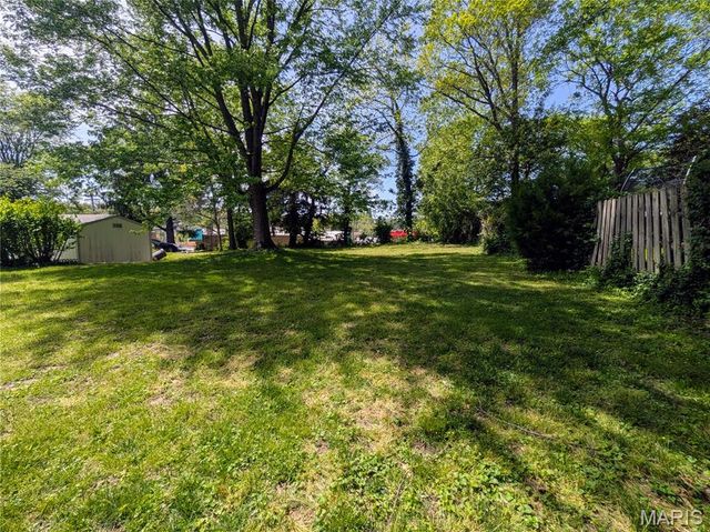 15 Hereford Avenue, St Louis, MO 63135