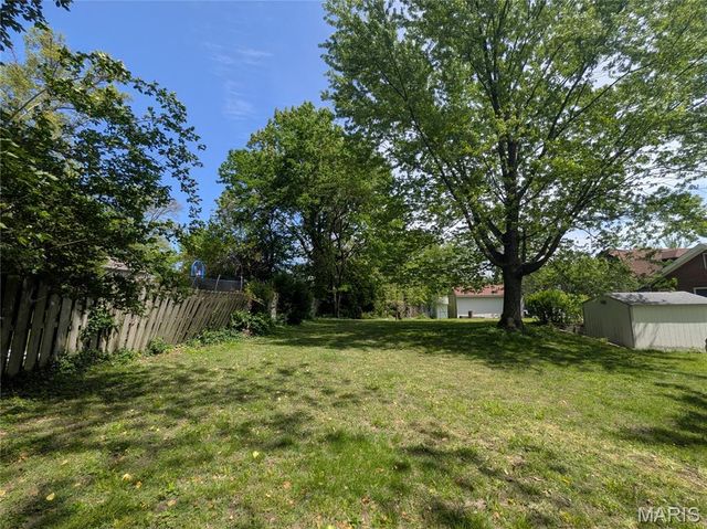 15 Hereford Avenue, St Louis, MO 63135