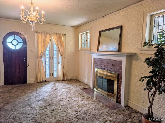 15 Hereford Avenue, St Louis, MO 63135