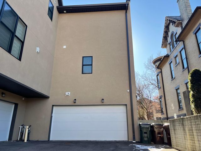 1068 Bryden Road, I, Columbus, OH 43205