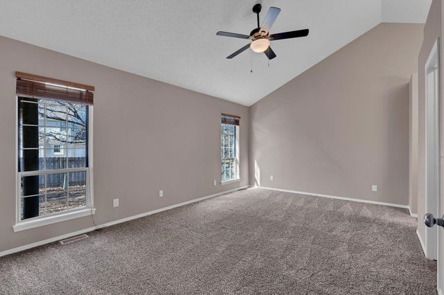 2613 N Beacon Hill Ct, Wichita, KS 67220