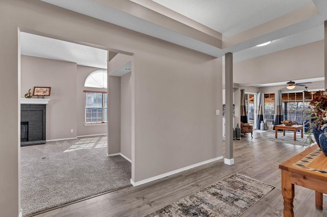 2613 N Beacon Hill Ct, Wichita, KS 67220