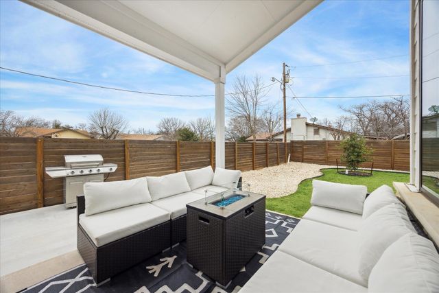 702 Poe CIR, Pflugerville, TX 78660