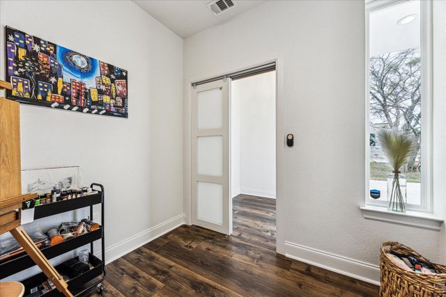 702 Poe CIR, Pflugerville, TX 78660