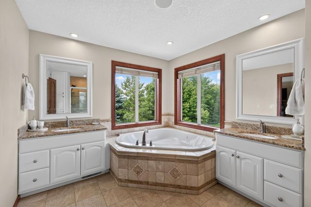 13788 Kensington Avenue NE, Prior Lake, MN 55372