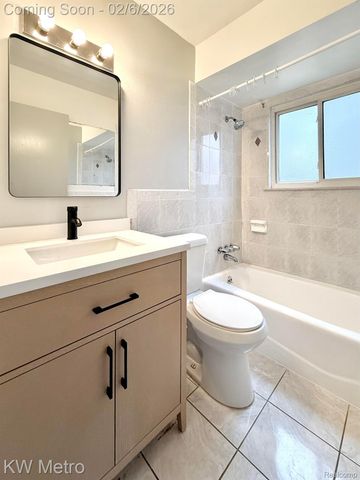 13231 ALBANY Street, Oak Park, MI 48237