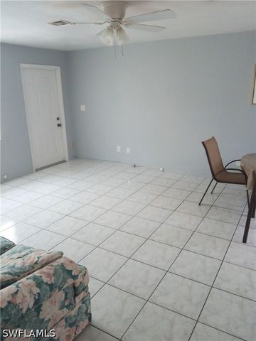 10580 6th ST N, Naples, FL 34108