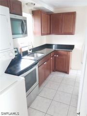 10580 6th ST N, Naples, FL 34108
