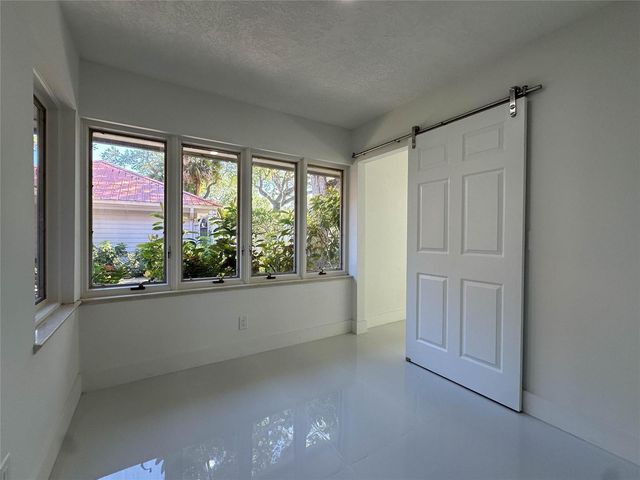 1200 Poitras Drive, Vero Beach, FL 32963