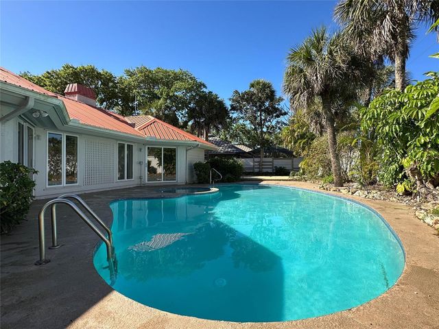 1200 Poitras Drive, Vero Beach, FL 32963