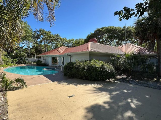 1200 Poitras Drive, Vero Beach, FL 32963