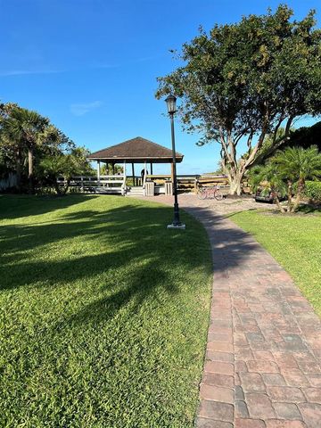 1200 Poitras Drive, Vero Beach, FL 32963