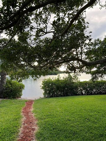 1200 Poitras Drive, Vero Beach, FL 32963